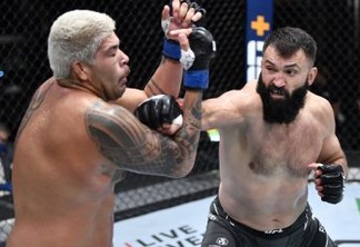 Carlos ‘Boi’ é derrotado por pontos e se revolta com arbitragem do UFC