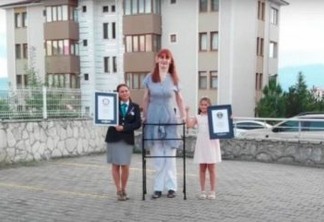 Com 2,15 metros, turca é a mulher mais alta do mundo