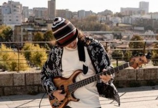 Tocando baixo, Whindersson Nunes faz show na rua em Portugal: ”Vibezinha indescritível” - VEJA VÍDEO