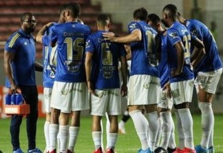 Insatisfeitos: jogadores do Cruzeiro anunciam greve por causa de salários atrasados
