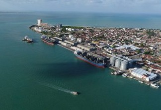 Governador assina contrato para obras de dragagem do Porto de Cabedelo no valor de R$ 96 milhões
