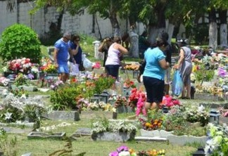 Confira o que abre e o que fecha durante o feriado e as regras para visitas a cemitérios de João Pessoa