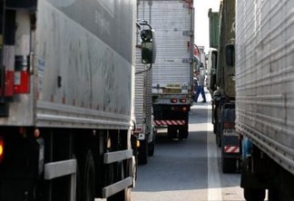 SEM TRANSTORNOS: Paralisação dos caminhoneiros ocorre de forma pacífica em rodovias e pontos logísticos do país