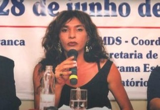 Janaína Dutra, primeira travesti advogada do Brasil, é homenageada pelo Google