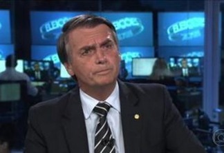 Bolsonaro assina decreto de indulto para presos no Natal; saiba quem tem direito