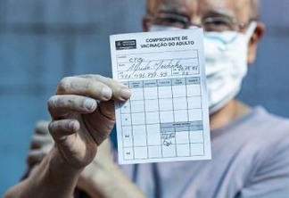 Comprovante de vacinação no Rio de JaneiroAline Massuca/Metrópoles