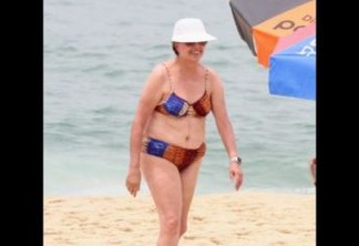 Em momento raríssimo, ex-presidente Dilma Rousseff surge curtindo dia de praia em família