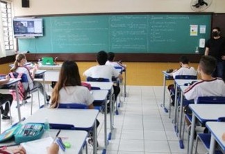 Professores aceitam reajuste de 31,3% proposto pelo Governo do Estado