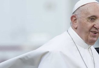 Papa lamenta que bicho de estimação substitua filhos e defende adoção: "vivemos uma época de orfandade notória"