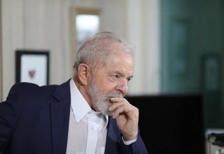 Lula diz que Bolsonaro deveria viajar à Ucrânia para costurar a paz