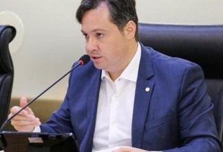 Júnior Araújo rebate críticas de adversários, defende João Azevêdo e anuncia reforma de Torres Gêmeas em Cajazeiras