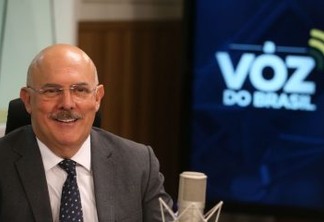 O ministro da Educação, Milton Ribeiro,  é entrevistado no programa A Voz do Brasil.