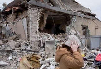 Rússia anuncia cessar fogo para promover corredor humanitário; Ucrânia diz que proposta é inaceitável