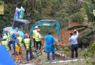 Socorristas localizam caixa-preta de avião que caiu na China