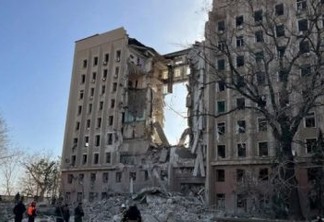 Míssil russo atinge prédio de administração local de Mykolaiv, na Ucrânia e deixa 9 mortos