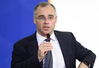 O ministro da Justiça, André Mendonça, durante solenidade de Ação de Graças, no Palácio do Planalto.