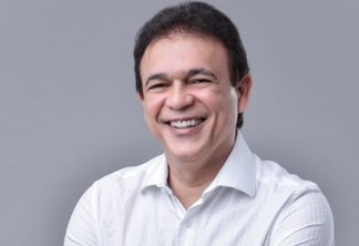 REVIRAVOLTA: Após desistir de candidatura, prefeito de Esperança volta atrás e confirma disputa pela Câmara Federal