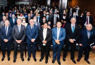 Pastores suspeitos de corrupção no MEC visitaram Planalto 35 vezes sob Bolsonaro