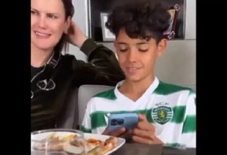 Filho de Cristiano Ronaldo mostra vídeos do 'Luva de Pedreiro' para família e brinca com bordão: "Receba" - VEJA VÍDEO