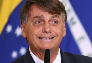 Ministra Rosa Weber dá dez dias para Bolsonaro explicar perdão a Daniel Silveira