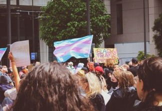 Em decisão inédita, STJ valida aplicação da Lei Maria da Penha para mulheres trans