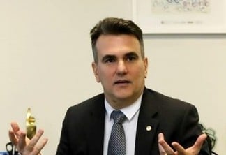 Sérgio Queiroz diz que pessoas estão desesperadas com sua pré-candidatura ao Senado: "criando mentiras das mais variadas"