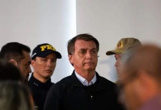 Bolsonaro pede a Anderson Torres mais mil convocações para PF e PRF