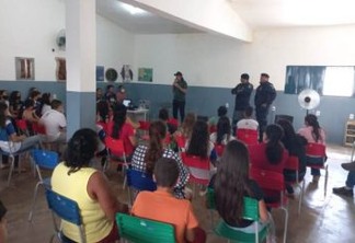 Em parceria com a Secretaria de Educação, Guarda Municipal realiza palestra em escola pública de Patos