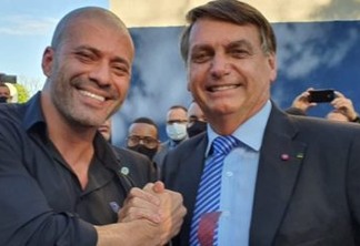 Bolsonaro diz que assinou perdão a Daniel Silveira para ‘dar exemplo’ ao STF