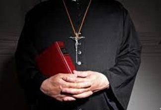 Igreja Católica abre investigação sobre abusos sexuais desde 2000