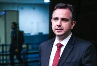 Pacheco e presidenciáveis condenam novo ataque de Bolsonaro ao TSE em reunião com embaixadores