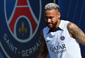 Neymar rebate fã que o acusa de querer 'vida de solteiro'