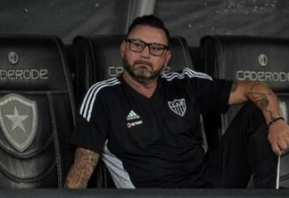 Argentino El Turco é demitido do comando técnico do Atlético-MG