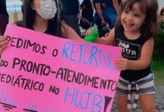 Ao lado de mães cajazeirenses, médica Vanessa Rolim realiza manifesto pacífico e pede reabertura do Pronto Atendimento Pediátrico do HUJB, nesta quinta-feira (28)