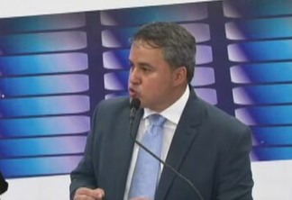 Sérgio Queiroz faz críticas a Efraim, que rebate: “Fui convidado para abrir mão da minha candidatura e ser governador em sua chapa”