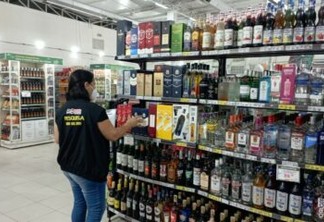 Pesquisa encontra diferença de R$ 140 no preço do uísque nos supermercados da Capital
