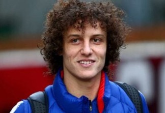David Luiz tem suspeita de hepatite viral e Fla vai submeter jogador a exames