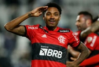 FIM! Flamengo anuncia saída de Vitinho para clube da Arábia Saudita