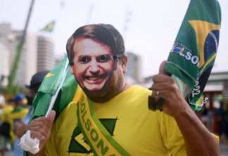 Jornalistas de diversos veículos são expulsos de ato evangélico com Bolsonaro