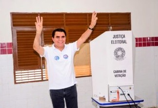 Deputado Wilson Santiago vota e diz estar confiante na vitória: 'A Paraíba irá reconhecer o nosso trabalho'