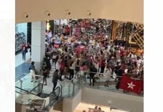 Ato pró-Lula reúne apoiadores em Shopping de João Pessoa - VEJA VÍDEO
