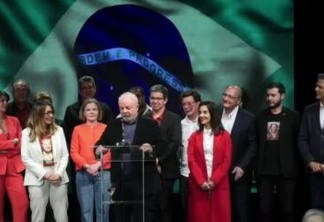 Lula faz discurso sobre ida para o 2º turno: "amadurecer" as propostas e "conversar com a sociedade"