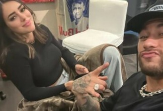 VOLTARAM?! Neymar posta foto curtindo noite com Bruna Biancardi em Paris: "Amor incondicional"