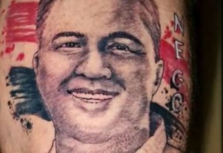 INUSITADO: eleitor tatua rosto de Efraim Filho na perna