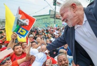 Após debate, Lula volta a provocar Bolsonaro com promessa de 'churrasquinho'
