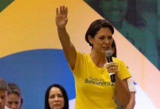 Michelle Bolsonaro cita perseguição e critica quebra de sigilo: "Bastava me pedir"