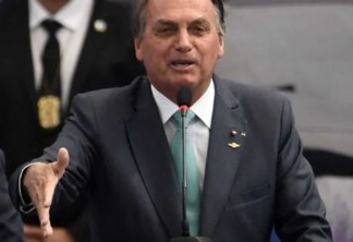 Bolsonaro diz que "se tem alguém passando fome, é muito fácil se inscrever no Auxílio"