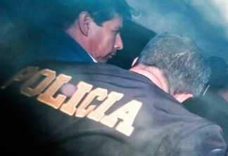 Ex-presidente do Peru é levado para base policial em Lima