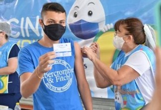 Aplicação da vacina contra a Covid-19, em Campina Grande — Foto: Foto: Codecom/Saúde CG

