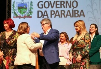 João Azevêdo e ministra Cida Gonçalves assinam acordo de cooperação técnica e Patos ganha a primeira Casa da Mulher Brasileira do Sertão